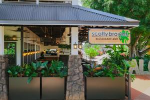 Press release image for Browns Restaurant Group Opens First Scotty Browns® Location in Hawai’i
