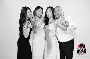Press release image for Glam Photo Booth Rental Captures Cherished Memories at Weddings