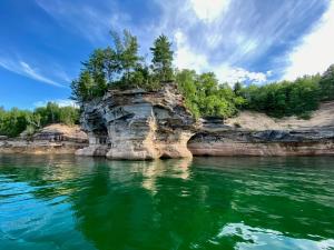 Press release image for America’s Cleanest and Dirtiest Lakes: Lake Superior Registers Virtually Zero Pollution