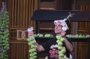 Press release image for Toronto Entrepreneur Brings Mess-Free Garlic Chopper to CBC’s Dragons’ Den
