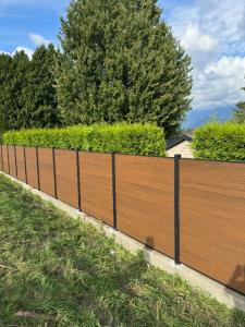 Press release image for Grouse Railing Launches Eco-Friendly Composite Fencing Solutions for Vancouver Homes and Businesses