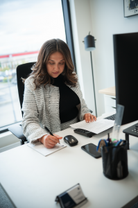 Press release image for Société immobilière Bélanger’s acquisitions director honored at the 2025 Canadian Women in Real Estate Awards