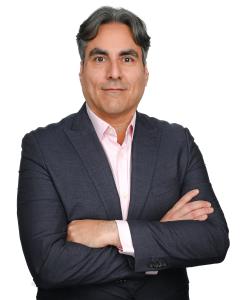 Press release image for Oliver Fernandez Teams Up with SuccessBooks® to Co-Author ‘Lead with Empathy’ with Chris Voss