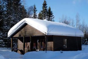 Press release image for KM42, point d’ancrage idéal pour vivre pleinement l’hiver à Val-David dans les Laurentides