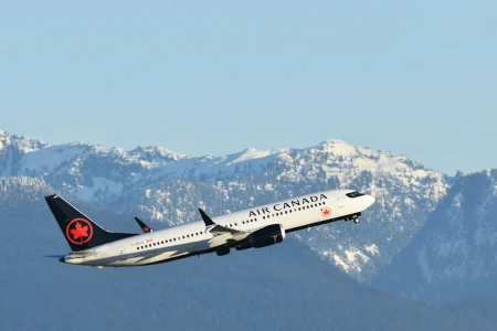 Air Canada Offers Rebooking Flexibility Amid Possible Strike, Impacting Canadian Entrepreneurs