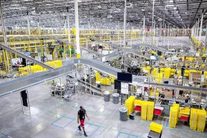 E-Commerce Fulfillment Centers: The Backbone of Canada’s Online Shopping Surge